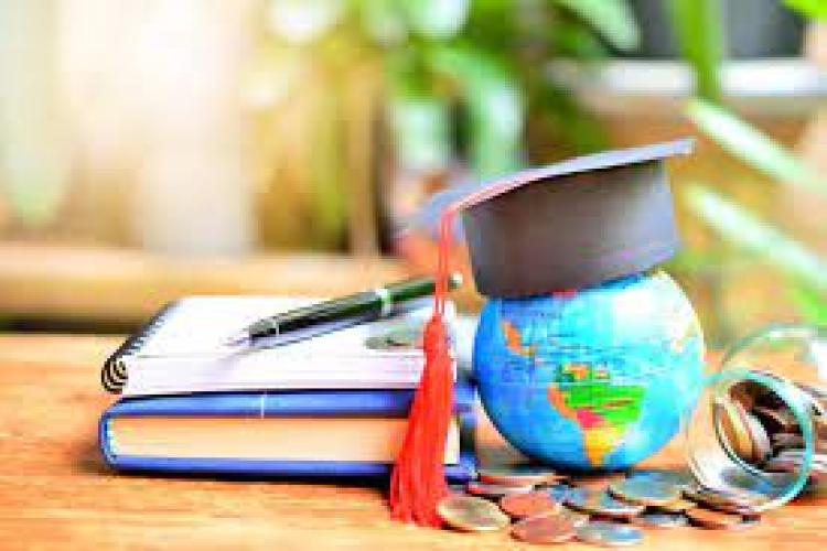 Signs Parents Should Watch for When Children Pursue Overseas Dreams